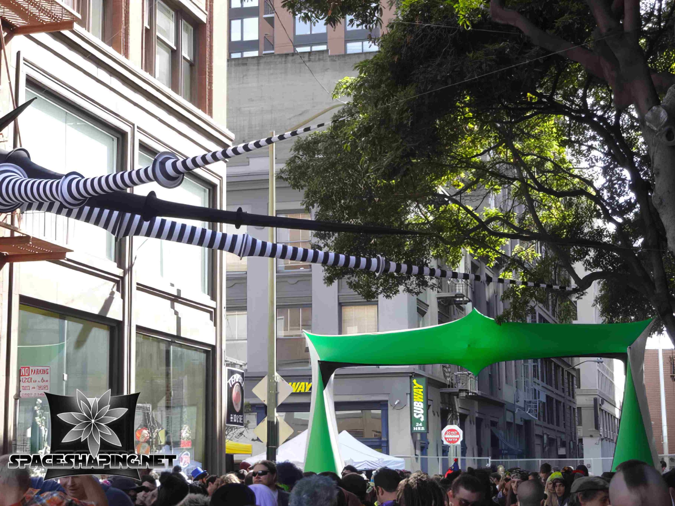 2016 How Wierd San Francisco, CA - 3D Stretch Fabric Arch Decorations and Stripe Tubes_134146